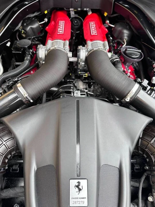 2023 Ferrari Roma - Image 16 of 20