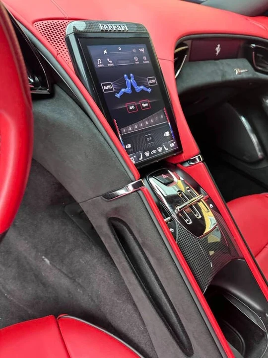2023 Ferrari Roma - Image 18 of 20