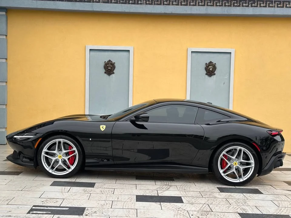 2023 Ferrari Roma - Image 5 of 5