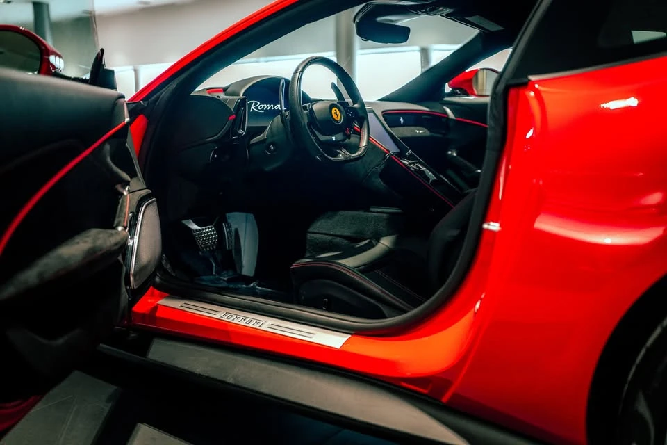 2023 Ferrari Roma - Image 12 of 19