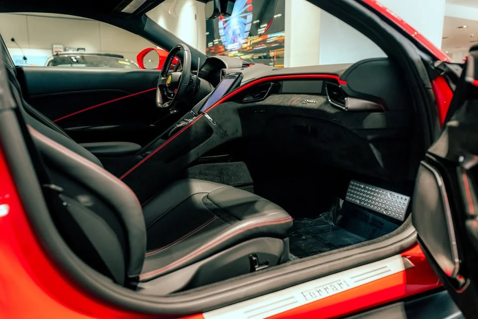 2023 Ferrari Roma - Image 7 of 19