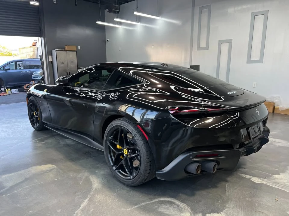 2023 Ferrari Roma - Image 5 of 20
