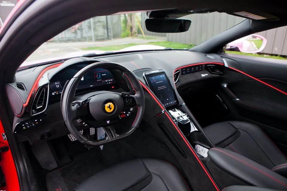 2023 Ferrari Roma - Image 14 of 19