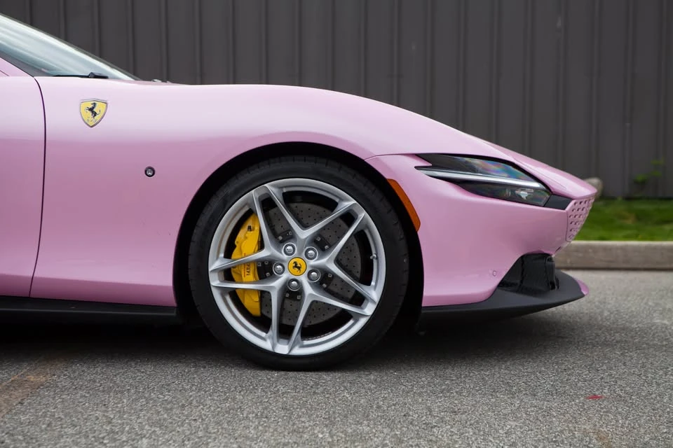 2023 Ferrari Roma - Image 12 of 19