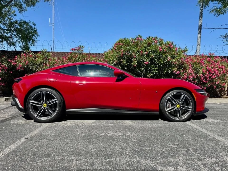 2023 Ferrari Roma - Image 2 of 20