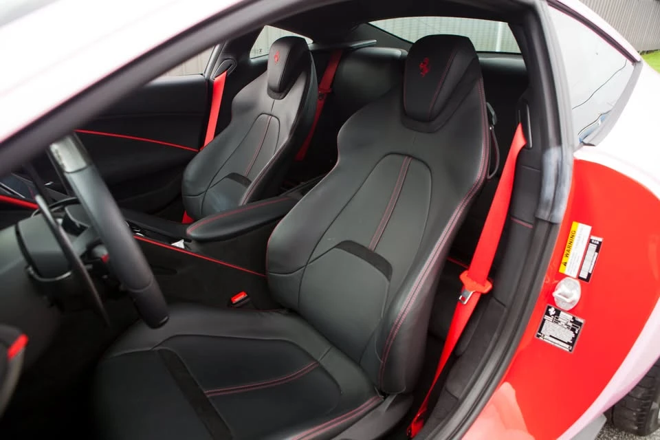 2023 Ferrari Roma - Image 13 of 19