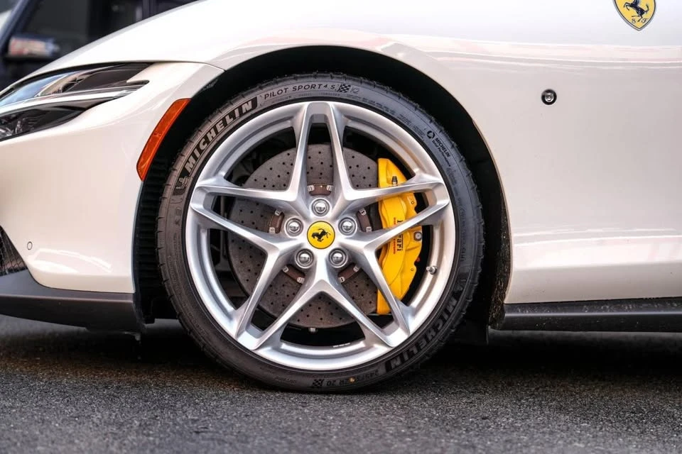 2023 Ferrari Roma - Image 3 of 11