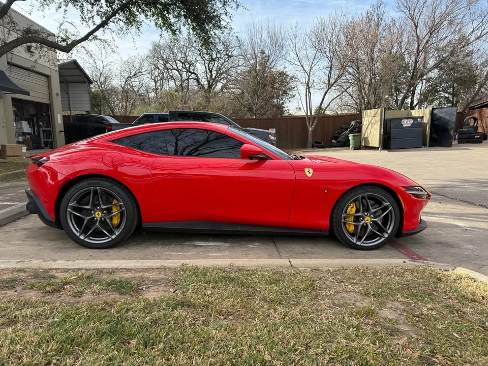 2023 Ferrari Roma - Image 2 of 19