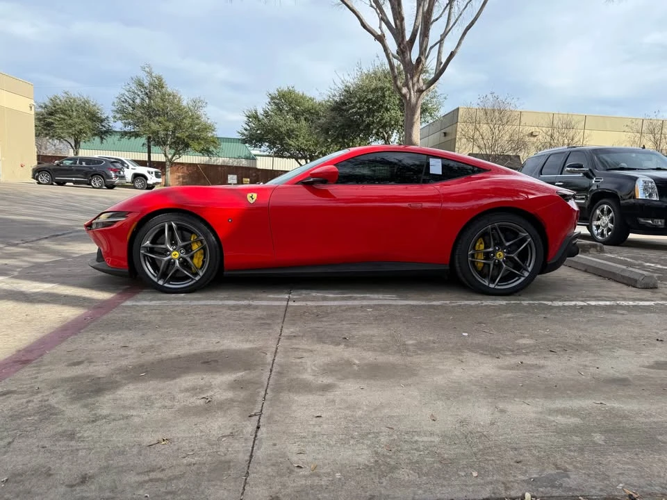 2023 Ferrari Roma - Image 7 of 19
