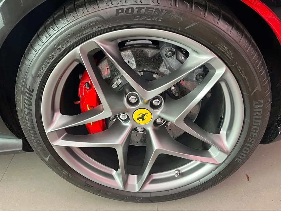 2023 Ferrari Roma - Image 4 of 4