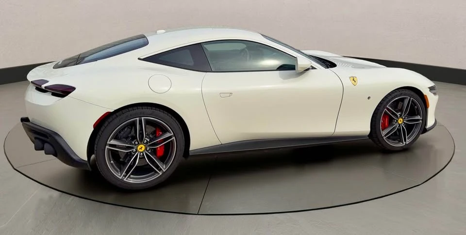 2023 Ferrari Roma - Image 5 of 16