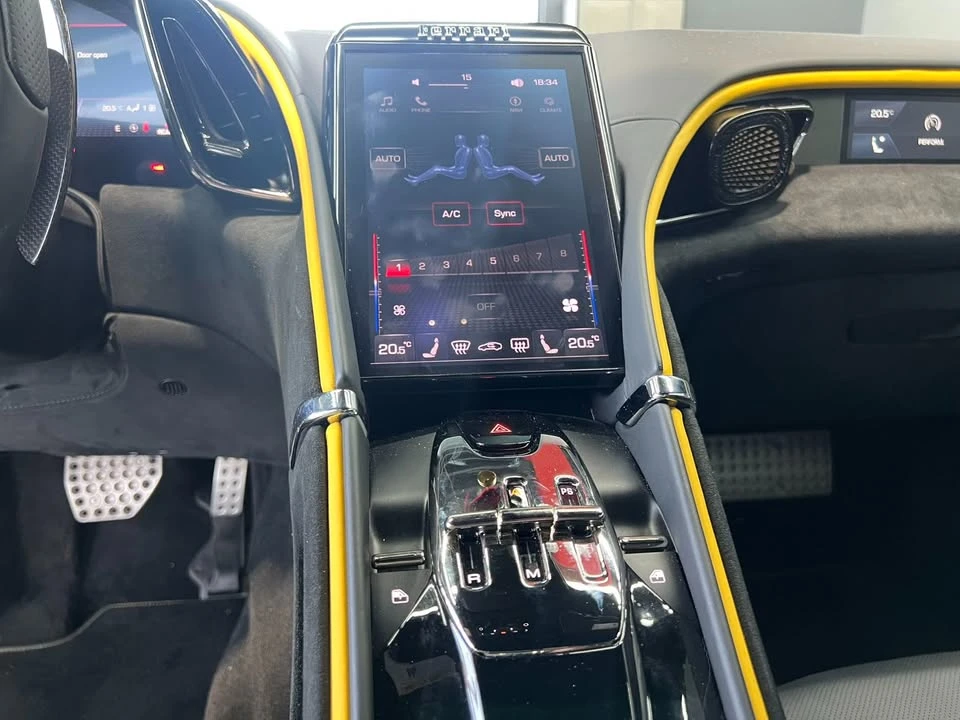 2023 Ferrari Roma - Image 11 of 20