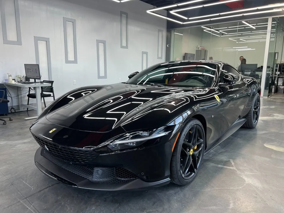 2023 Ferrari Roma - Image 2 of 20