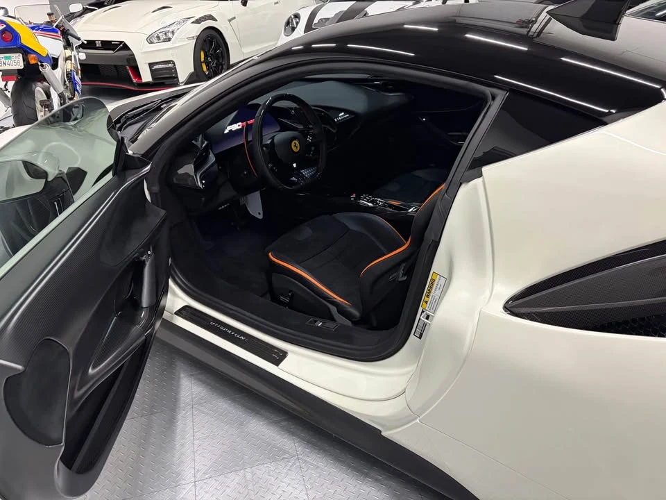2023 Ferrari SF90 Stradale - Image 8 of 10