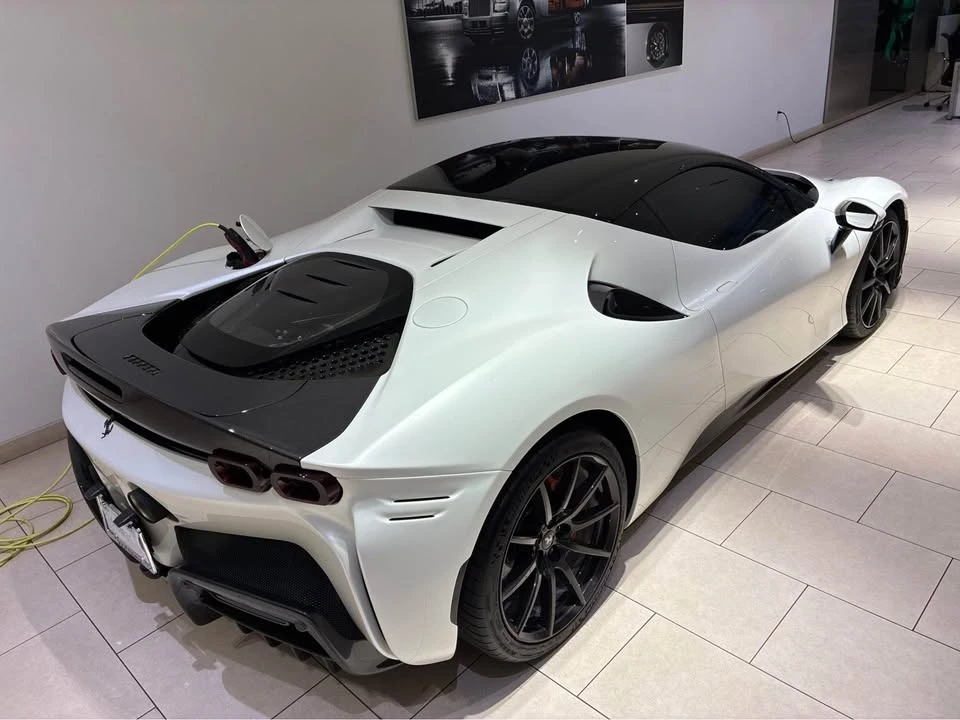 2023 Ferrari SF90 Stradale - Image 5 of 10
