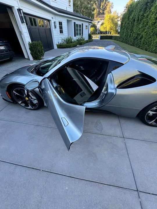 2023 Ferrari SF90 Stradale - Image 3 of 8