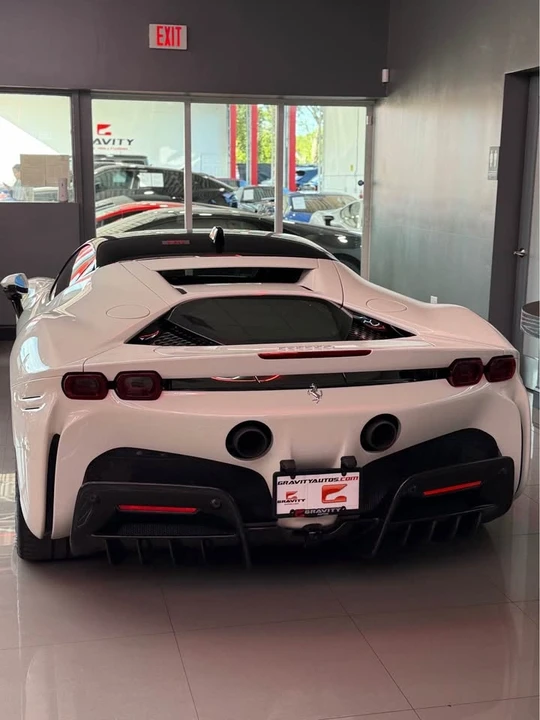 2023 Ferrari SF90 Stradale - Image 7 of 19
