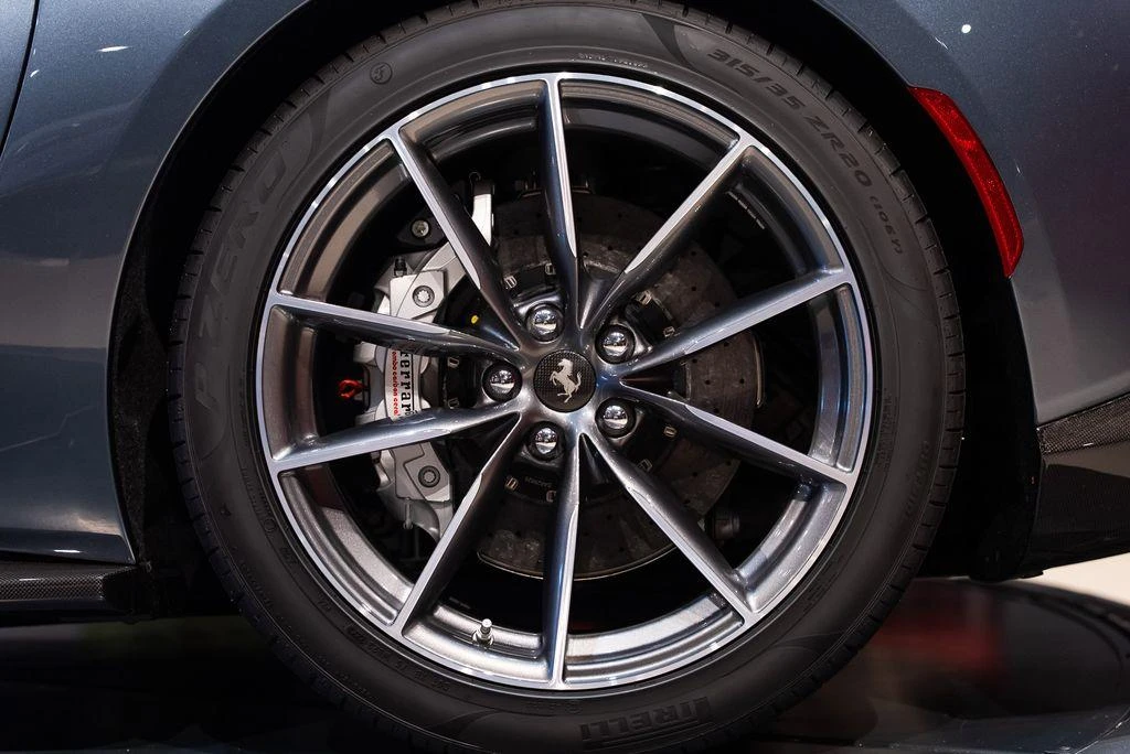 2023 Ferrari 812 GTS - Image 14 of 31