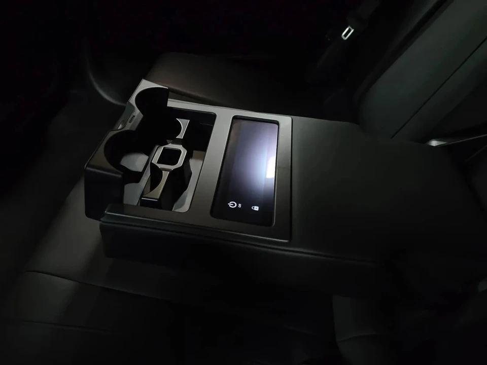 2023 Fisker Ocean - Image 19 of 21