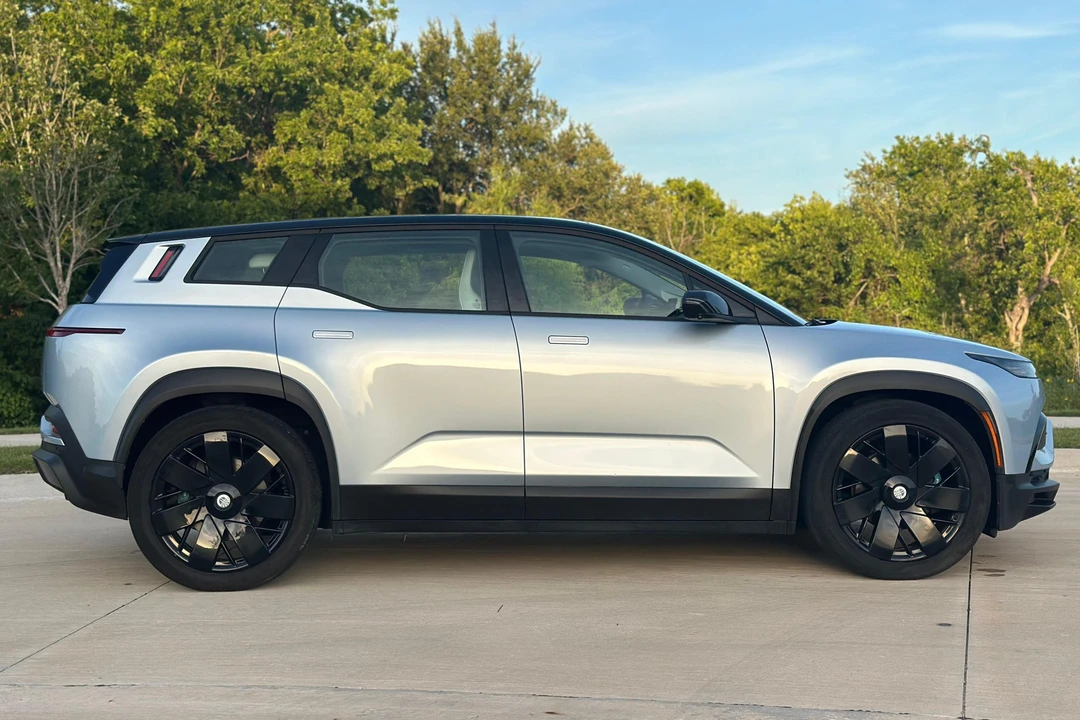 2023 Fisker Ocean - Image 3 of 31