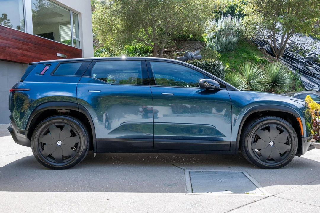 2023 Fisker Ocean - Image 3 of 31