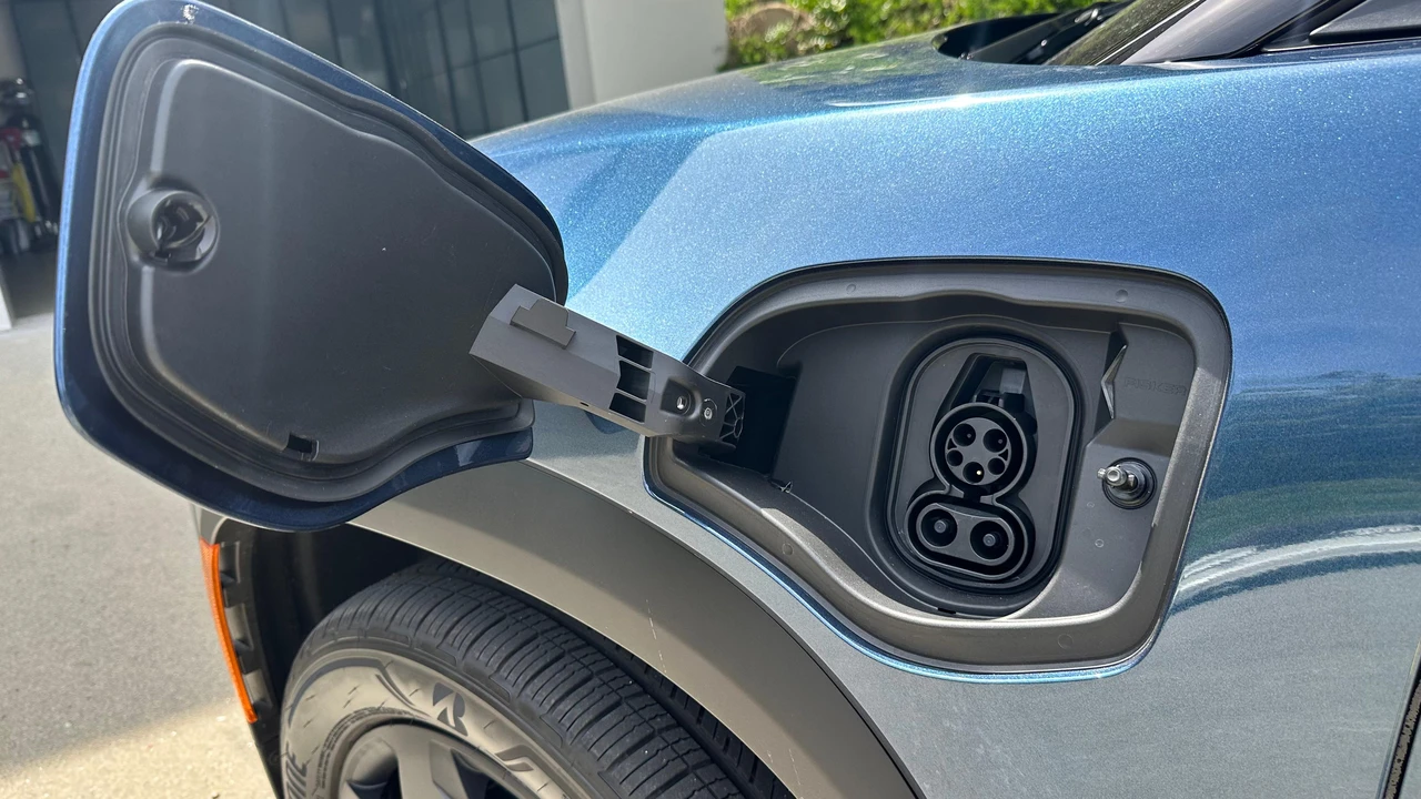 2023 Fisker Ocean - Image 24 of 31