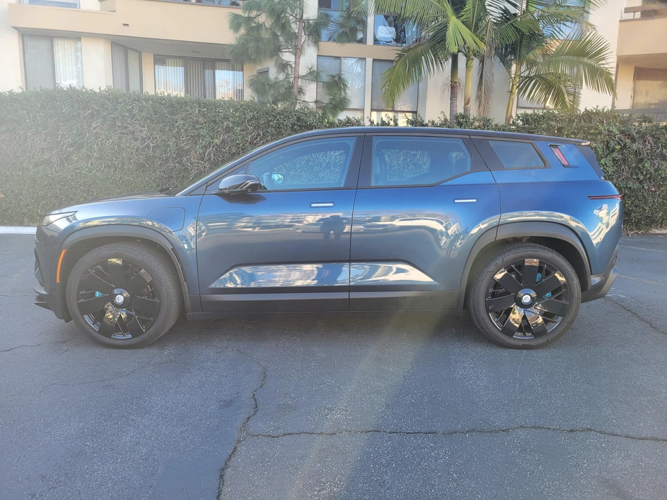 2023 Fisker Ocean - Image 8 of 31