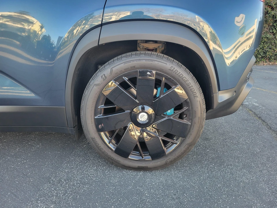 2023 Fisker Ocean - Image 23 of 31