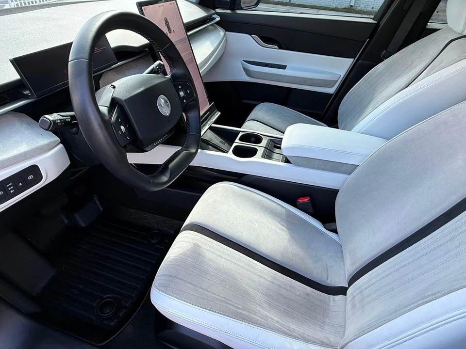 2023 Fisker Ocean - Image 10 of 12