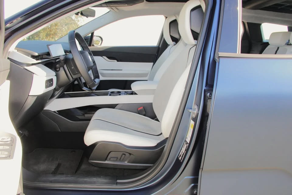 2023 Fisker Ocean - Image 7 of 20