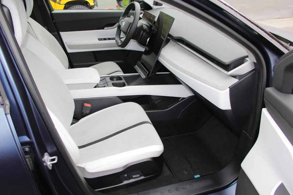 2023 Fisker Ocean - Image 12 of 20