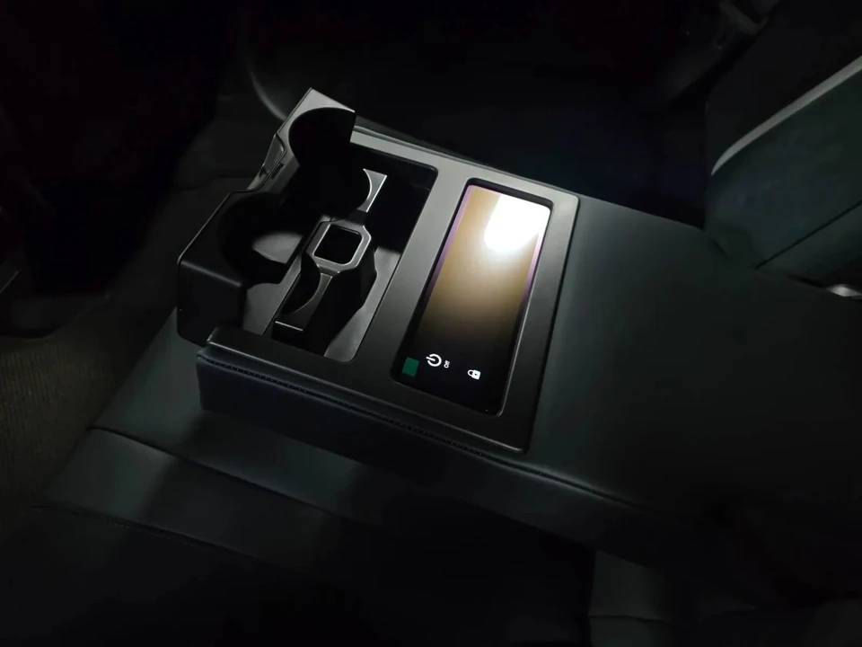 2023 Fisker Ocean - Image 17 of 21