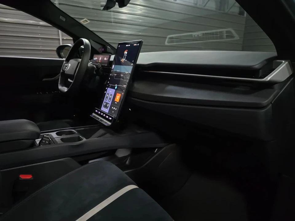 2023 Fisker Ocean - Image 12 of 12