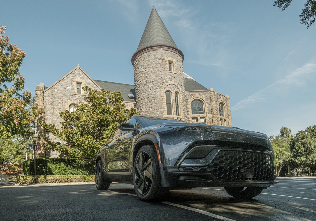 2023 Fisker Ocean - Image 15 of 31