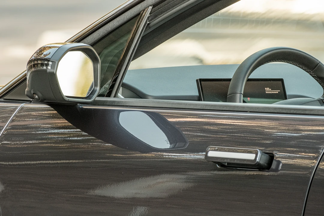 2023 Fisker Ocean - Image 25 of 31