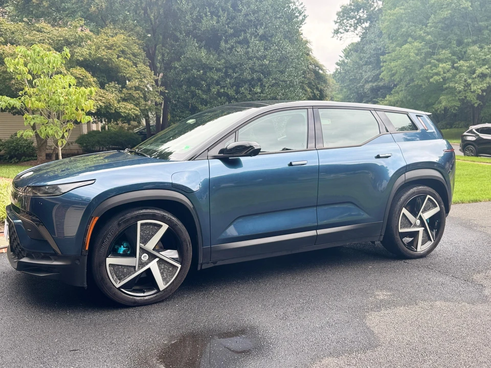 2023 Fisker Ocean - Image 7 of 31