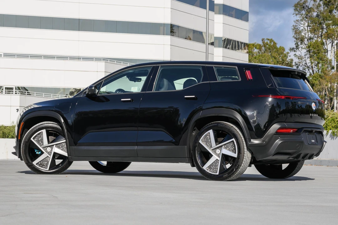2023 Fisker Ocean - Image 4 of 31
