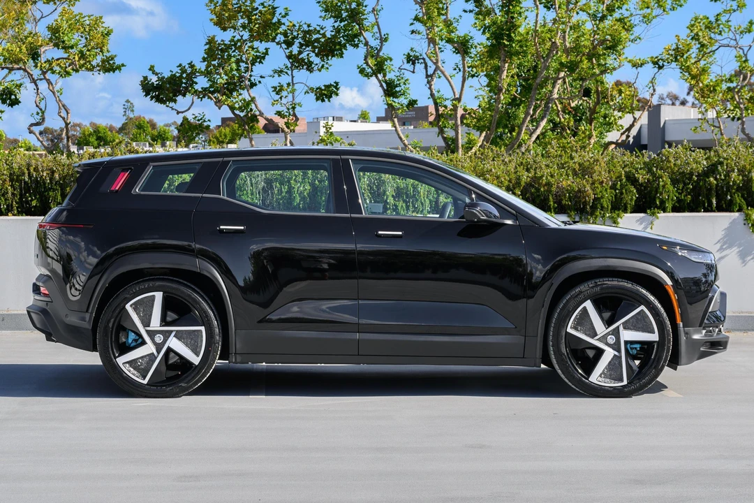 2023 Fisker Ocean - Image 3 of 31