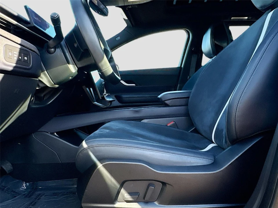 2023 Fisker Ocean - Image 17 of 21