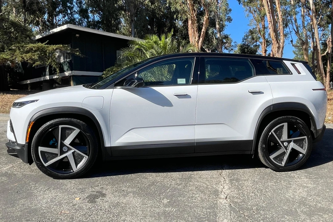2023 Fisker Ocean - Image 3 of 31