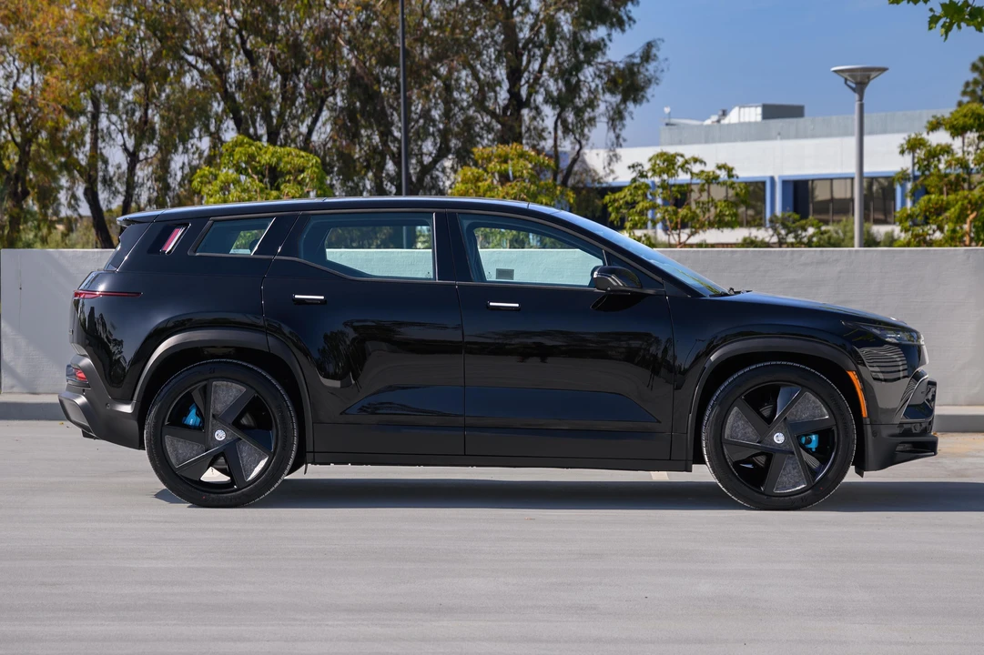2023 Fisker Ocean - Image 12 of 31