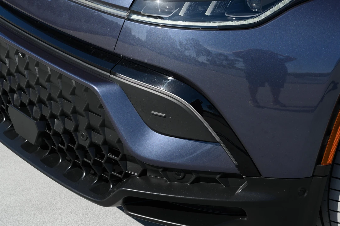 2023 Fisker Ocean - Image 25 of 31