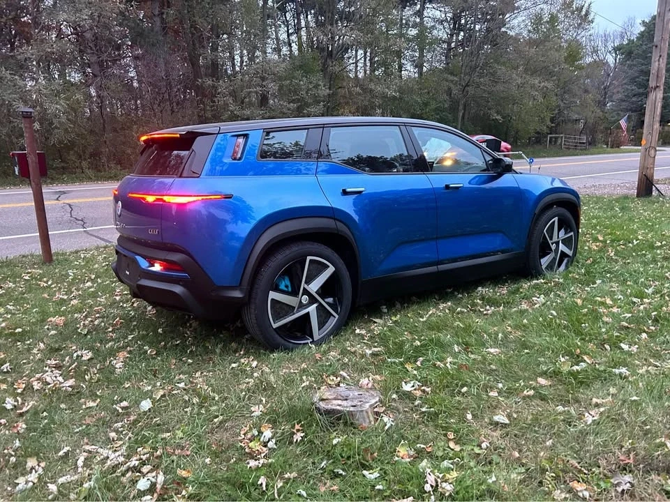 2023 Fisker Ocean - Image 10 of 11