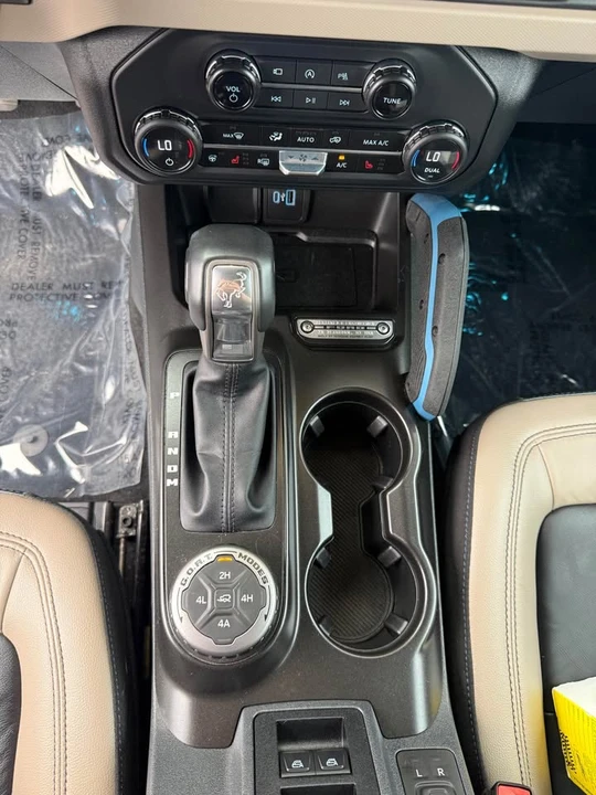 2023 Ford Bronco 6th Gen - Image 13 of 16