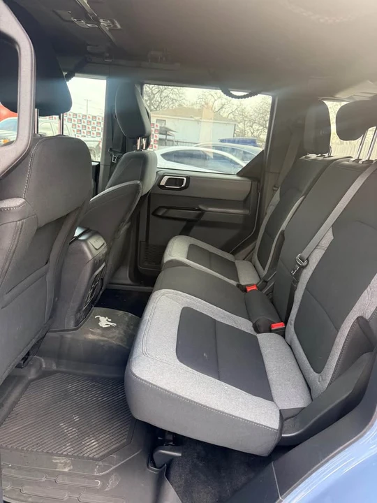 2023 Ford Bronco 6th Gen - Image 16 of 17