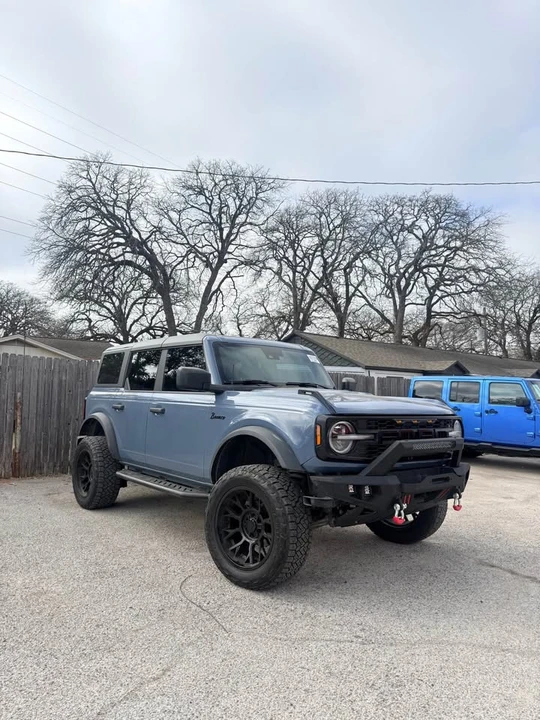 2023 Ford Bronco 6th Gen - Image 2 of 17