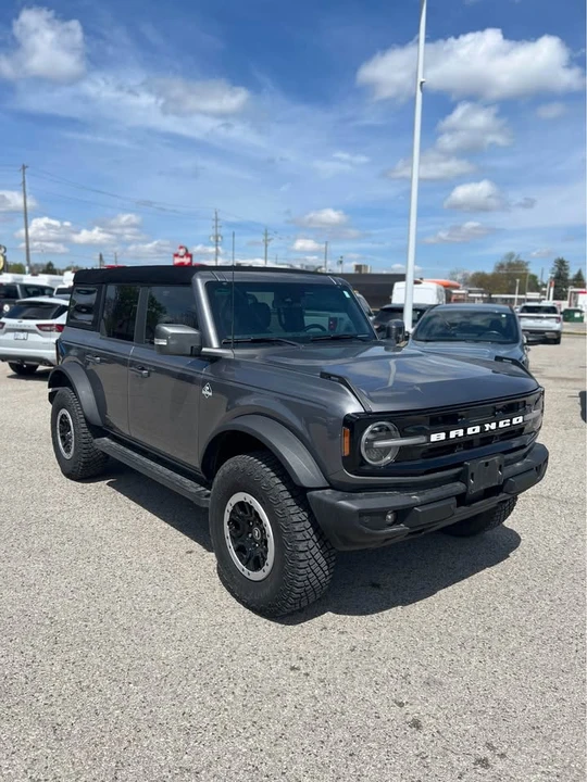2023 Ford Bronco 6th Gen - Image 3 of 13