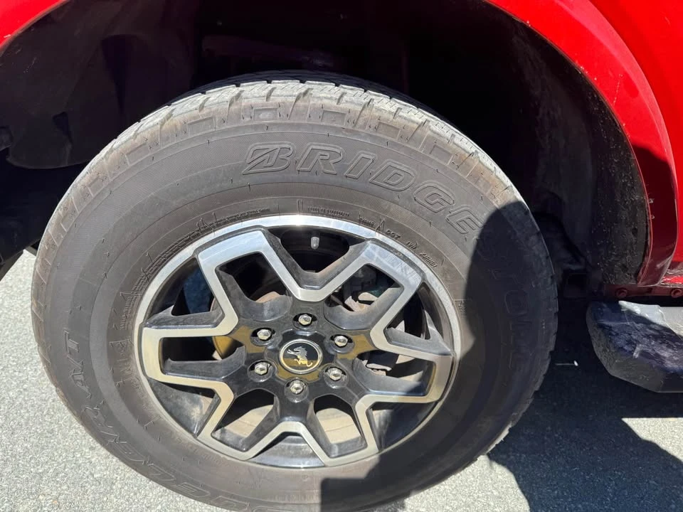 2023 Ford Bronco 6th Gen - Image 6 of 10