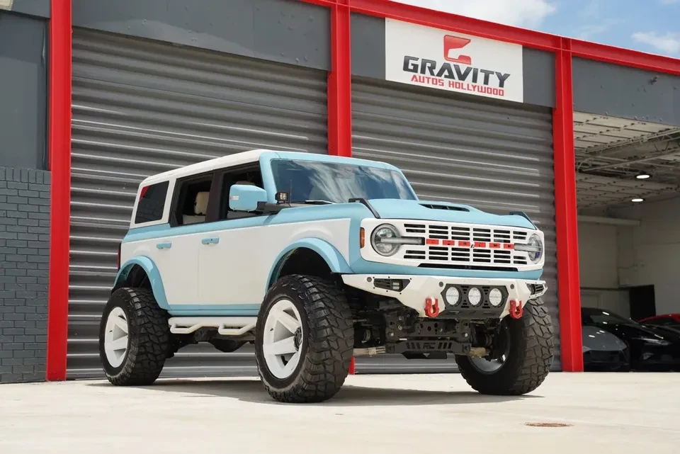 2023 Ford Bronco 6th Gen - Image 2 of 14