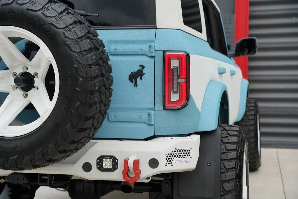 2023 Ford Bronco 6th Gen - Image 9 of 14